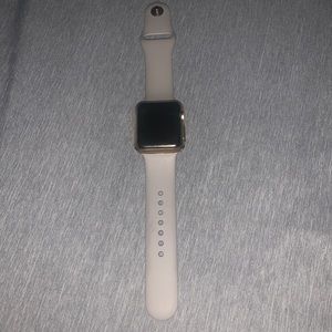 Apple Watch series 1 aluminum gold